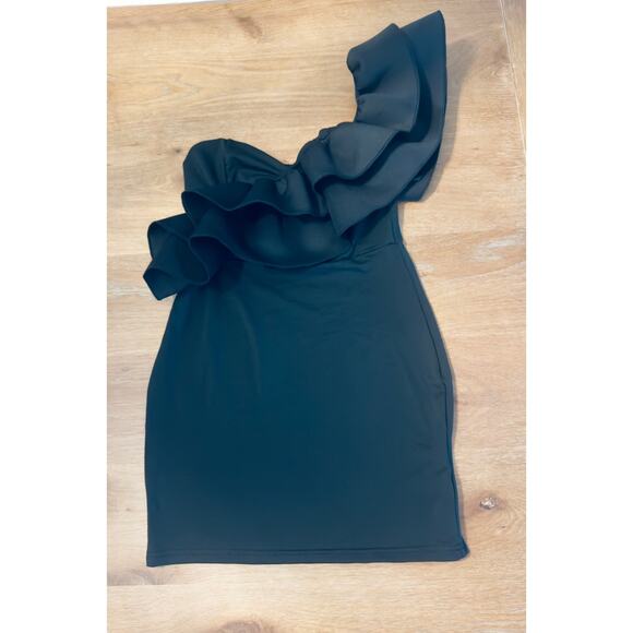 One Shoulder Black Bodycon Mini Dress – Ruffle Sleeve Medium NWT - Picture 5 of 5